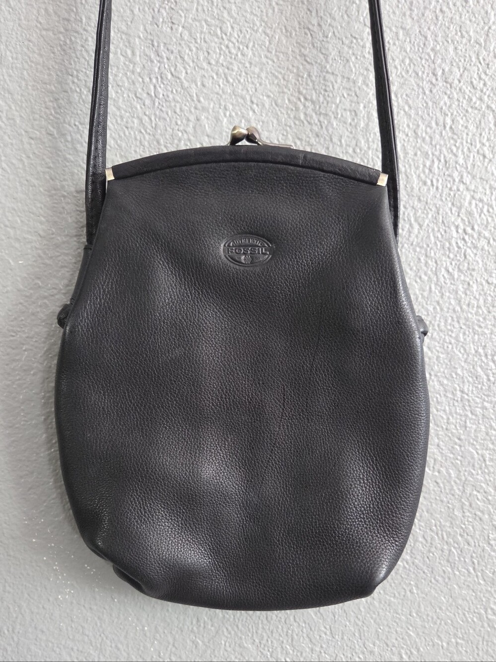 Vintage Fossil Black Leather Kiss Lock Crossbody Bag Frame Shoulder Purse